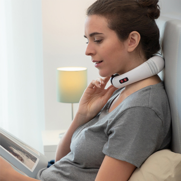 Afslappende elektromagnetisk massager til nakke og ryg