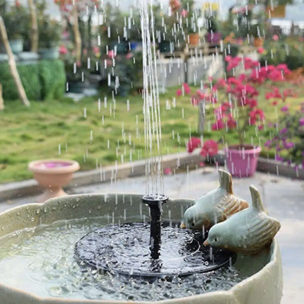 Solcelledrevet fontæne